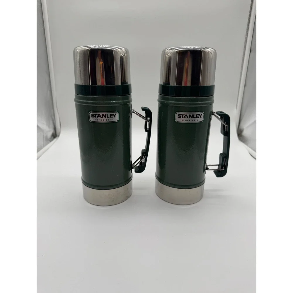 Stanley Classic Vacuum Insulated Thermos 24oz Green Set of 2 Never Used - Picture 1 of 5